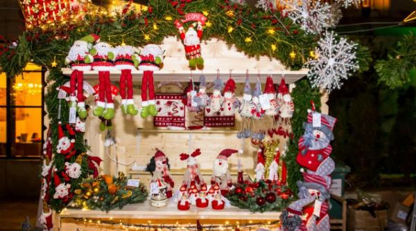 pantofi de ciocolata cu martipan si vin fiert la targul de craciun cu tenta austriaca de la hilton