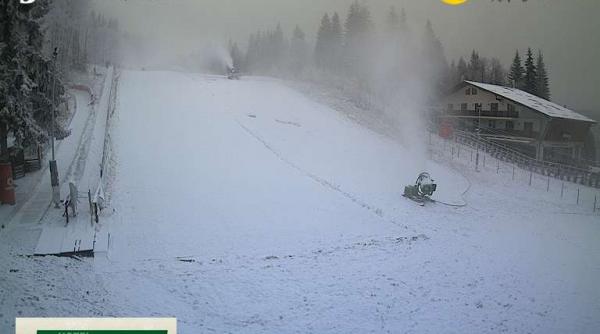 urmareste in direct cum este inzapezita partia de la cavnic