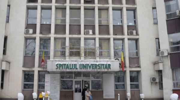 sinucidere la universitar o batrana s a aruncat in gol de la etajul 13