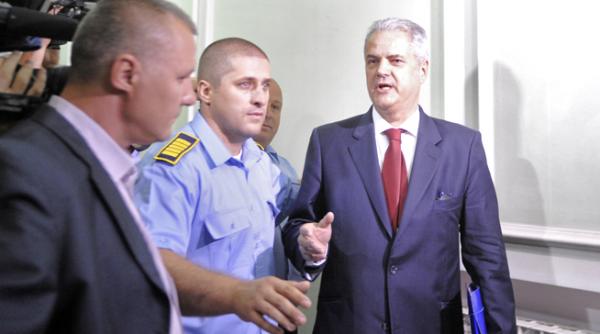 adjunctul sefului politiei capitalei scos de sub urmarire penala pentru favorizarea lui adrian nastase