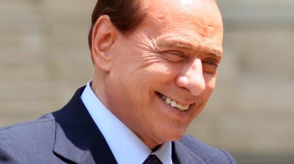 silvio berlusconi pune capat suspansului va candida in viitoarele alegeri legislative