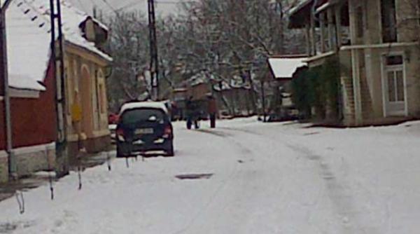 votul la sat deputatul asta e ca un primar mai mare a zis ca ne face drum si canalizare