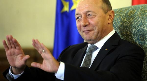 basescu prima reactie dupa alegeri cand va initia presedintele consultarile cu partidele pentru functia de premier