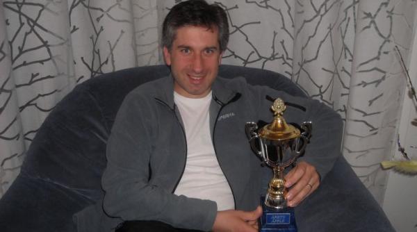 poveste romanului care a devenit profesor in tara lui nota 10