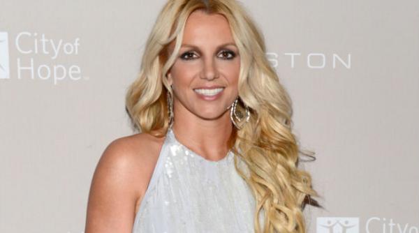 britney spears taylor swift si rihanna au castigat cei mai multi bani in 2012