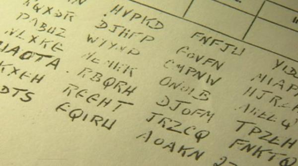 mesajul secret din cel de al doilea razboi mondial gasit legat de scheletul unui porumbel voiajor a fost decriptat video