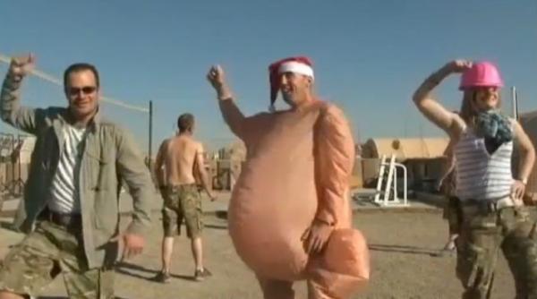 video gangnam style varianta soldatilor britanici clipul a fost vazut de 70 000 de persoane in doua zile