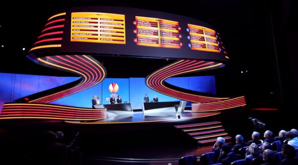 steaua intalneste ajax amsterdam in 16 imile ligii europa