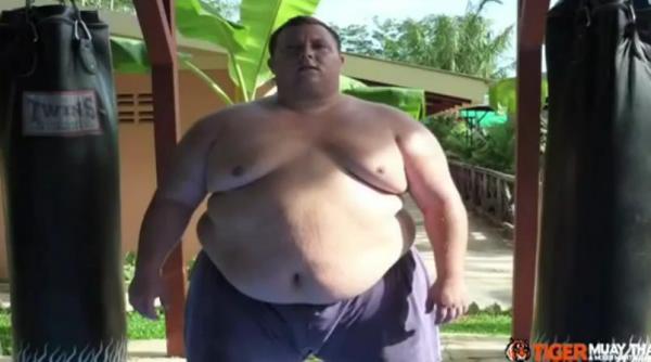 transformare spectaculoasa in 9 luni de zile purta haine xxxxxxxxl cantarea 250 de kg iar medicii i au spus ca mai are cativa ani de trait