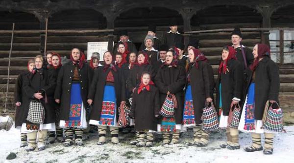 de craciun la cupseni in tara lapusului