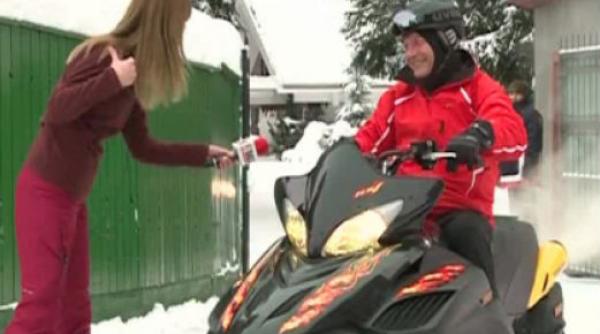 traian basescu se relaxeaza din nou pe snow mobil la predeal