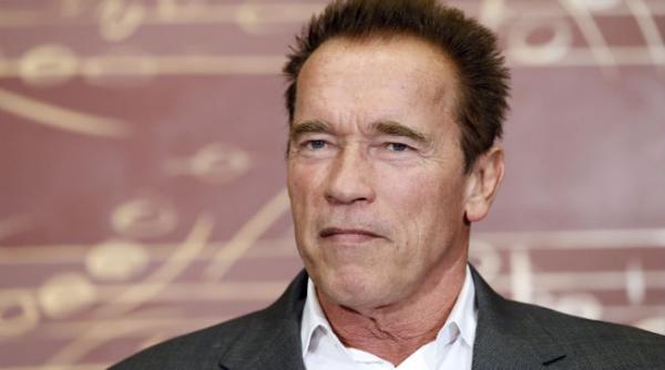 arnold schwarzenegger sustine ca filmele violente nu ar trebui condamnate pentru masacre