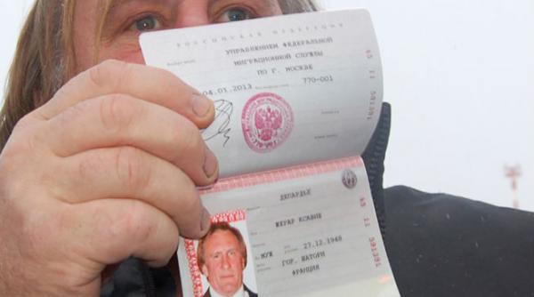 rusia actorului francez depardieu i se ofera o casa si un post de ministru