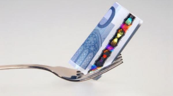 cosmarul firmelor mici revine guvernul dezgroapa impozitul forfetar