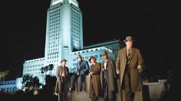 gangster squad cand gangsterii fac legea