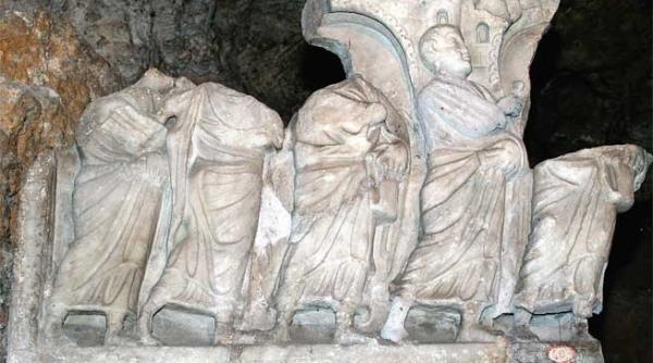 muntele credintei fratii adormiti de la efes