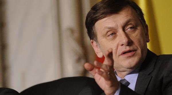 crin antonescu ori plec eu din partid ori domnul chiliman