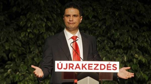 liderul socialistilor ungari mesterhazy attila a fost primit cu huiduieli si injuraturi la cluj video