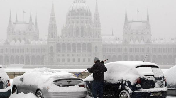 mae a emis avertizare de calatorie pentru ungaria vestul tarii sub cod rosu de ninsori