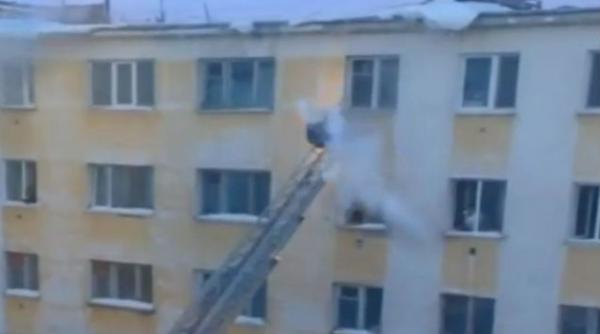 pompier lovit de zapada