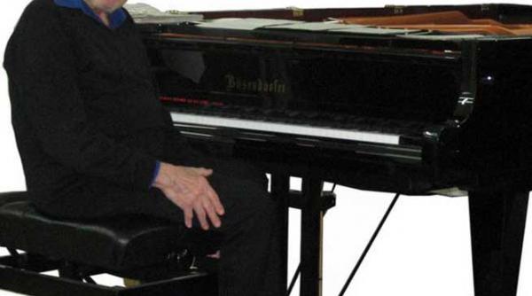 a incetat din viata jancsy korossy cel mai mare pianist de jazz din istoria romaniei