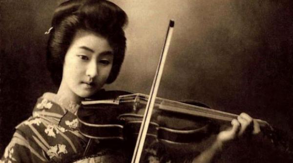 gheise celebre carti postale vechi