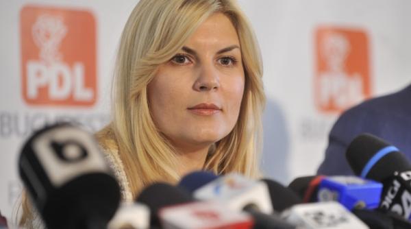 elena udrea anunt soc ce crede fostul minitru al dezvoltarii ca ar trebui sa faca traian basescu