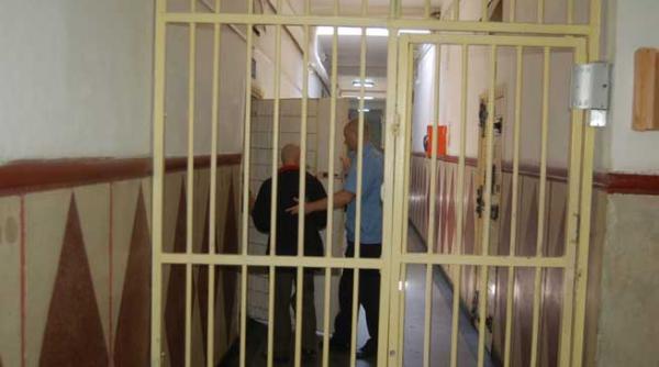 un detinut a murit si altul este grav ranit in urma unui conflict ce a avut loc la penitenciarul din iasi