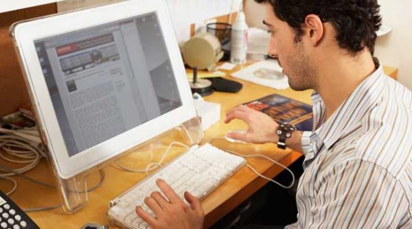 tineret mandria tarii 83 stau pe internet