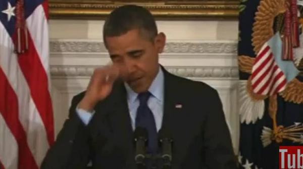 barack obama atacat din nou de o musca cum a reactionat cel mai puternic om din lume video