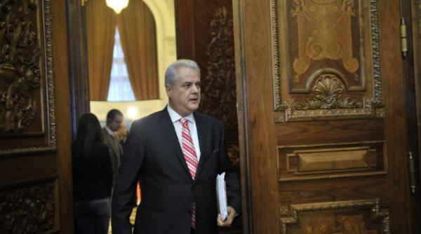 traian basescu regele romaniei adrian nastase