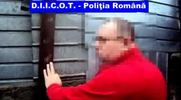 casa armani pradata de romani hainele furate din colectia primavara 2013 valoreaza aproape 2 milioane de euro video