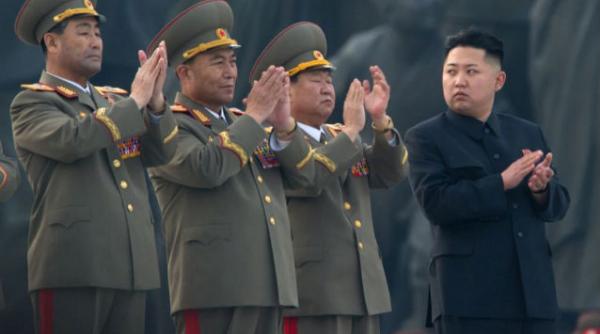 in coreea de nord a fost instituita legea martiala iar armata a primit ordin sa fie pregatita de razboi