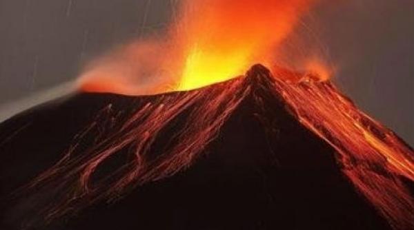 un supervulcan din italia pe cale sa erupa ameninta europa