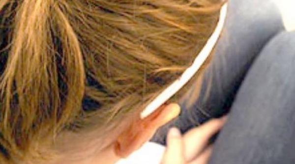 o fata de 13 ani din romania s a sinucis in austria adolescenta era hartuita de colegii de scoala