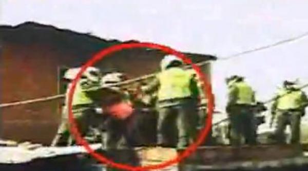 politist aruncat casa infractor