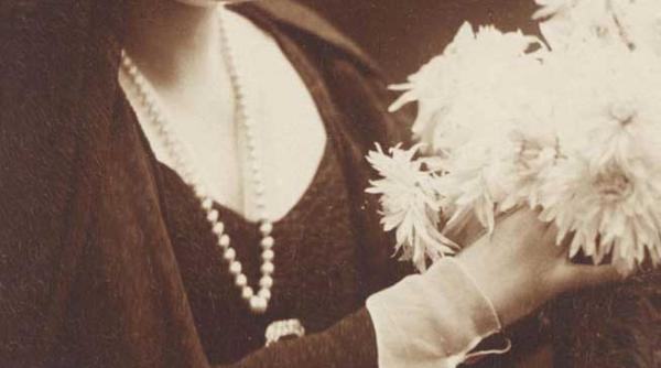 croitoreasa reginelor romaniei