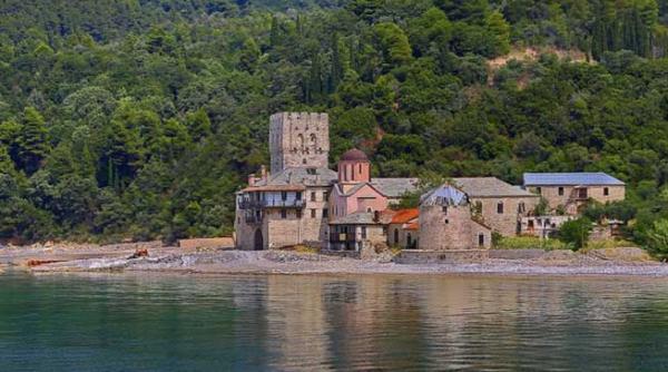 romania si infiintarea republicii monahale a muntelui athos