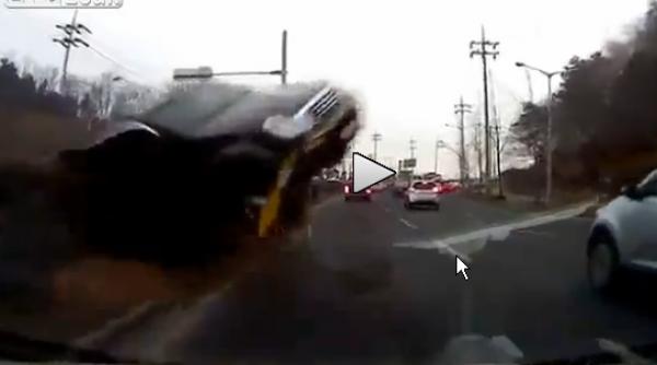 no comment n ai sa ghicesti niciodata ce ti se poate intampla mergand pe autostrada video terfifiant