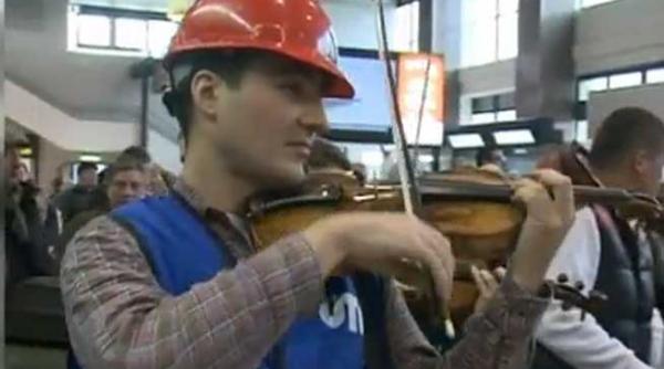 flashmob la aeroportul henri coanda video