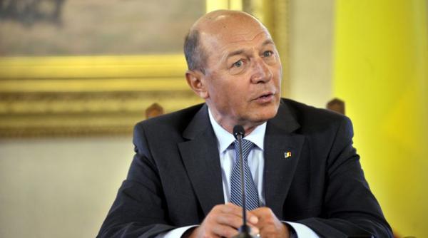 traian basescu face declaratii de presa la ora 11 30 live text