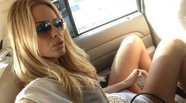 se pare ca dicaprio are o noua iubita