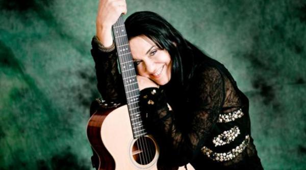 zoia alecu o sfera de lumina la aida pub