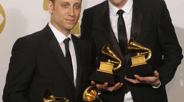 n a fost unul s au remarcat mai multi duminica noaptea la los angels s au dat premiile grammy oscarurile pentru muzica