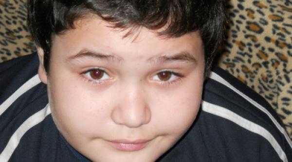 viata un teatru trist in ochii unui copil haituit de saracie si neputinta