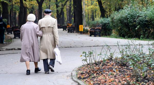 basescu a promulgat legea pensiilor