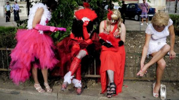 jurnalul unui roman sarac gay pe bani