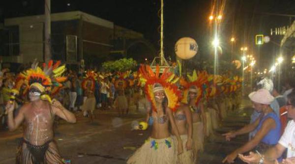 patru morti si patru raniti in urma unui incendiu care a cuprins un car alegoric