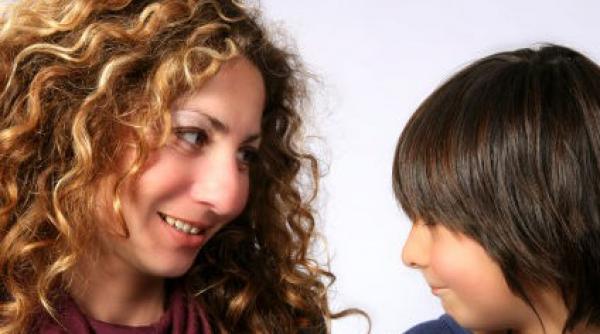 top 16 minciuni pe care parintii le spun copiilor lor