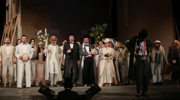 la iasi sambata si duminica premiera celui mai nou spectacol semnat de silviu purcarete palaria florentina